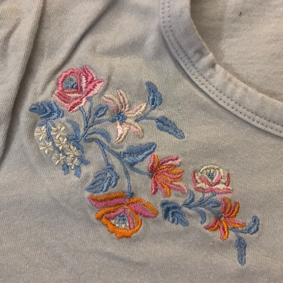 Embroidered shirt - Picture 2 of 3